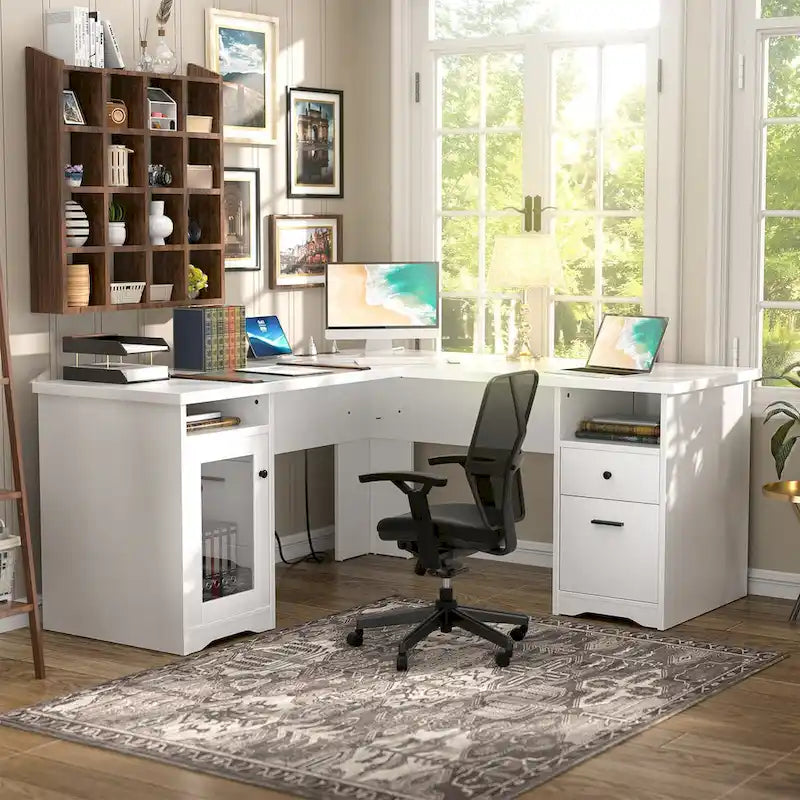 Bureau d'angle en L de style ferme moderne avec classeur et tiroirs, bureau de direction avec station de recharge