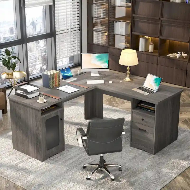 Bureau d'angle en L de style ferme moderne avec classeur et tiroirs, bureau de direction avec station de recharge